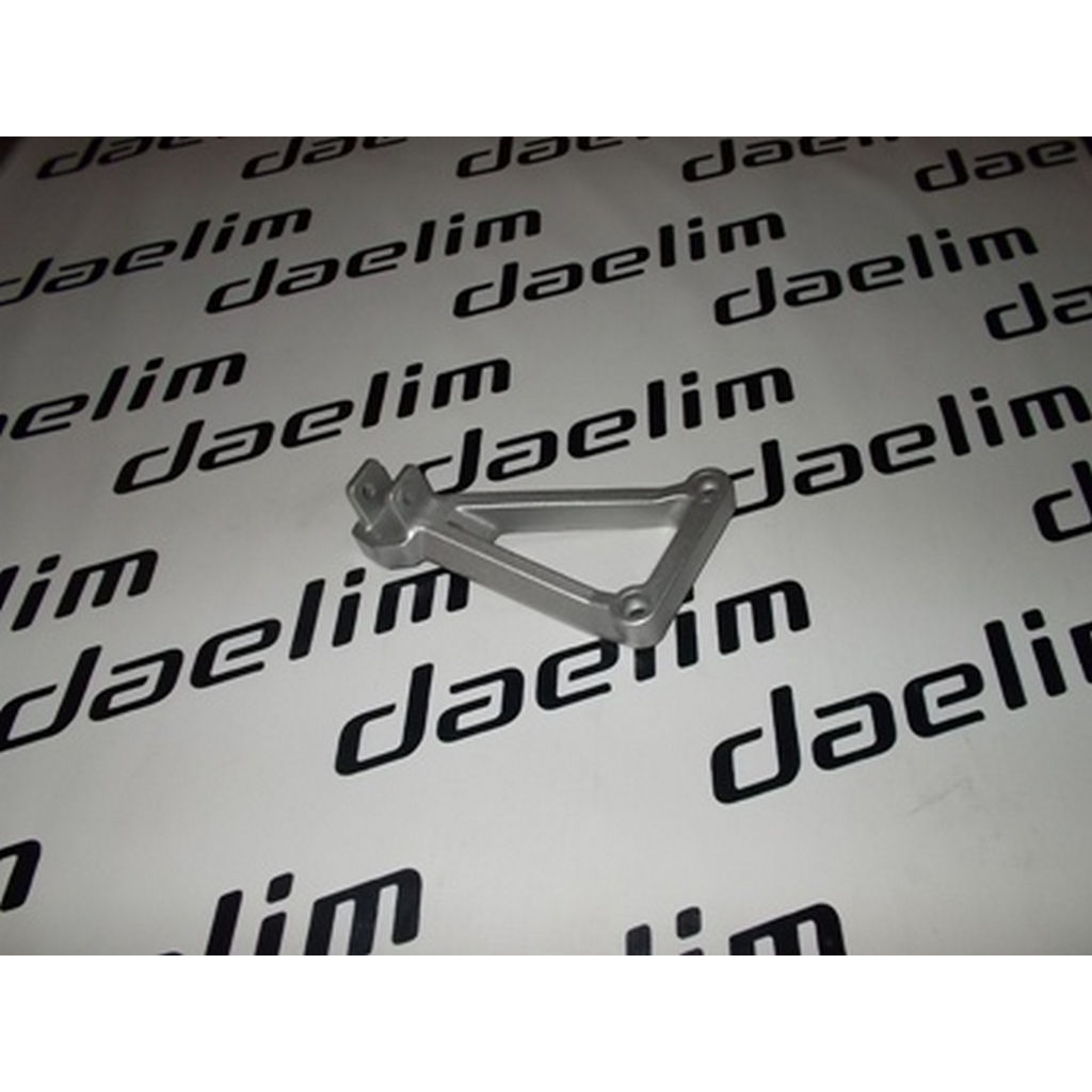 DAELIM VJF250 ROADWIN YOLCU AYAKLIK SOL BRAKETI #VJF250 B2114